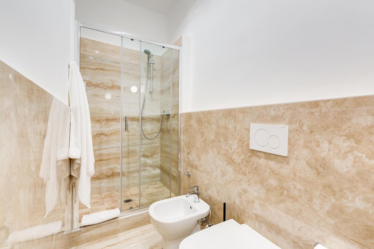 רומא Lovely And Modern Nest Near The Colosseum מראה חיצוני תמונה