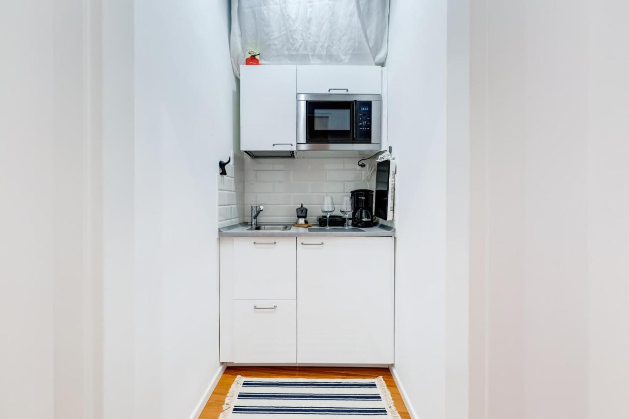 רומא Lovely And Modern Nest Near The Colosseum מראה חיצוני תמונה
